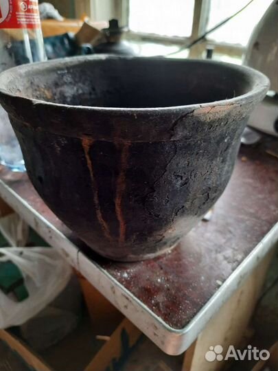 Горшок старинный керамический