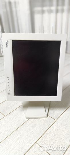 Монитор Fujitsu Siemens