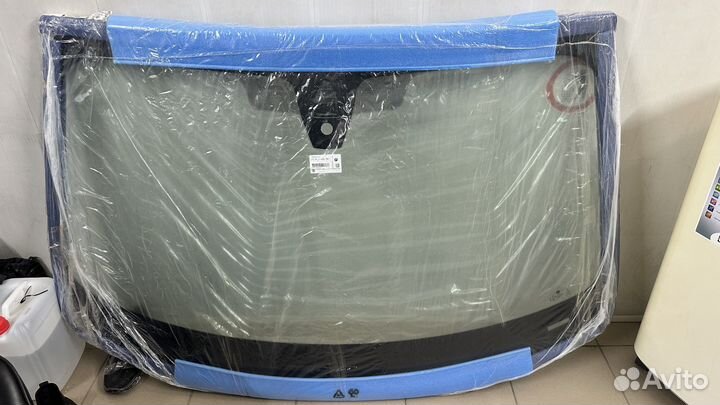 Лобовое стекло BMW X7-X5