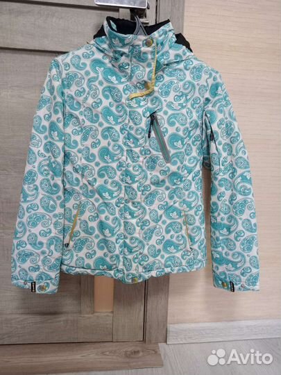 Горнолыжная куртка