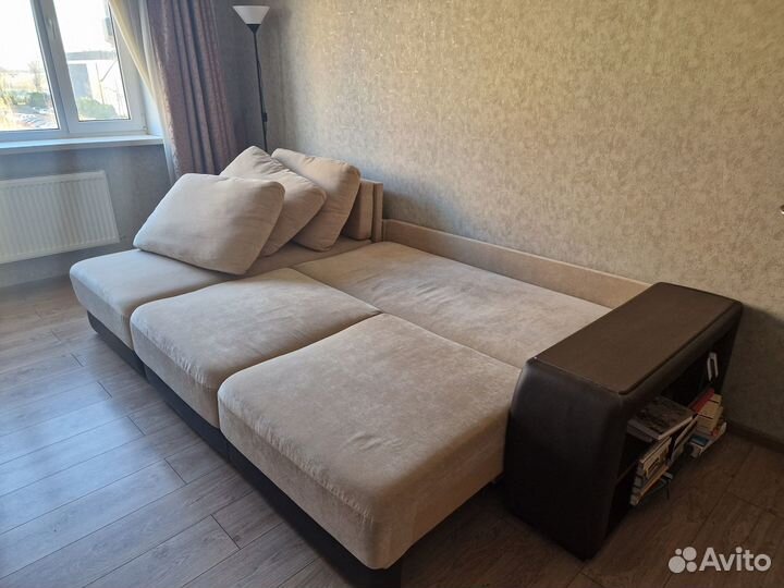Большой угловой диван бу
