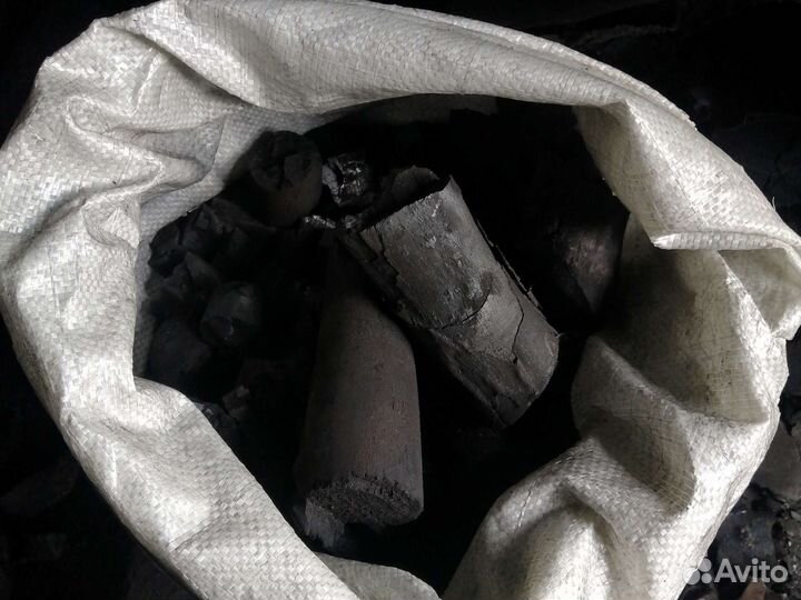 Уголь древесный в мешках