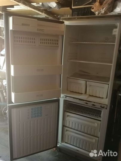 Холодильник бу stinol RF S 275