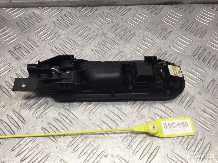 Кнопка стеклоподъемника заднего правого Volkswagen