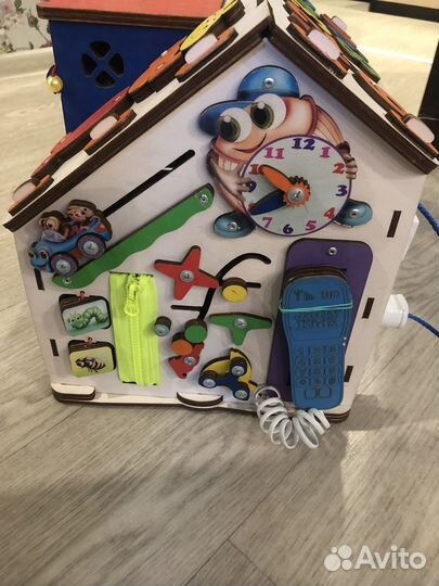 Бизиборд домик