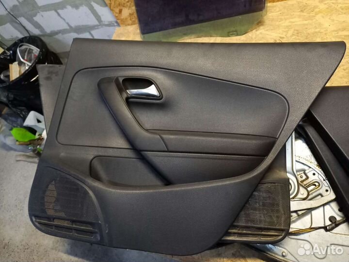 Обшивка двери поло 2018г