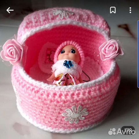 Купольная кроватка с куклой