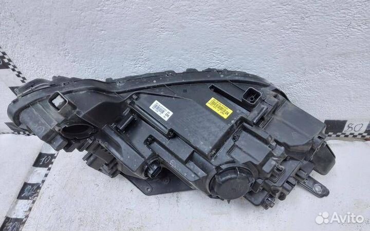 Фара левая Kia Sorento