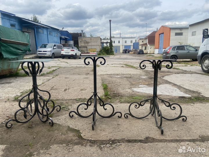 Подстолье чугунное