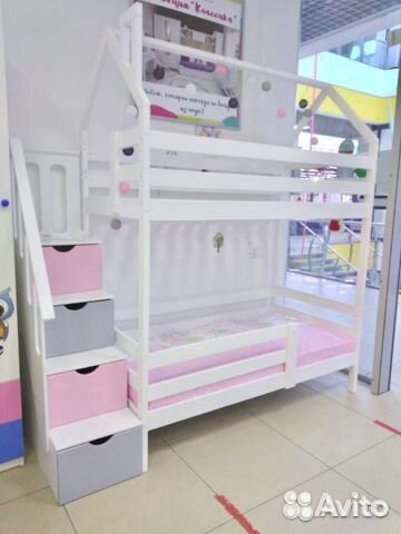 Детская двухъярусная кровать