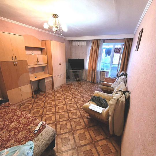 2-к. квартира, 66 м², 3/10 эт.