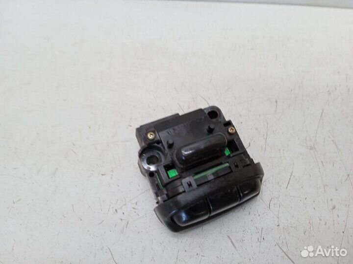 Блок кнопок Nissan Maxima A33 2.0 2003