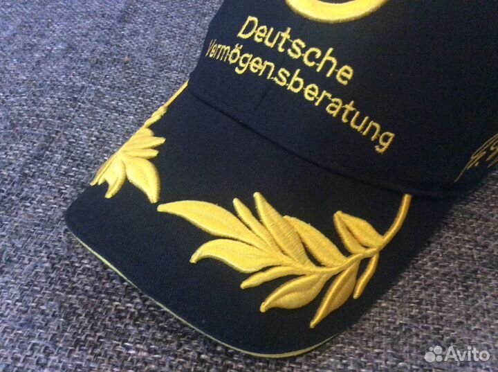 Бейсболка новая