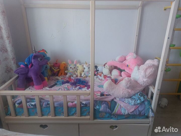 Детская кровать домик