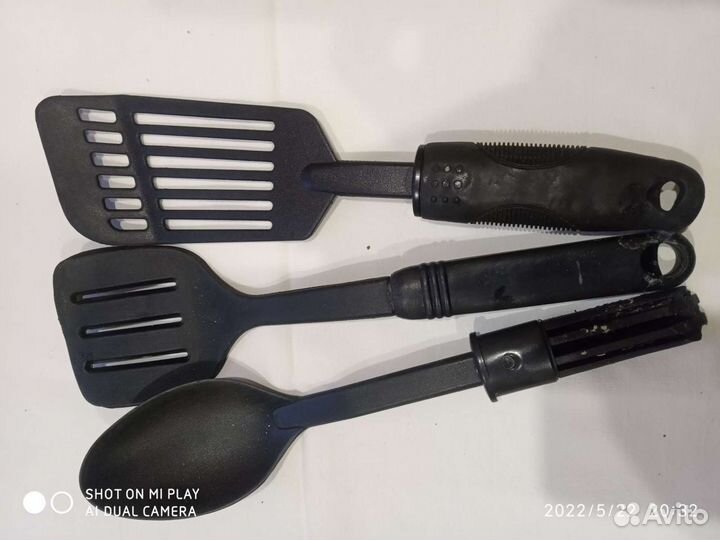 Все для кухни(стол наборы, сахарницы, чайники.)