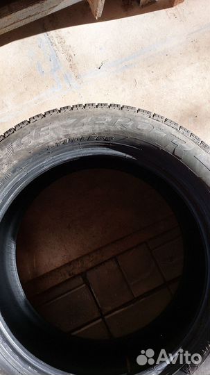 Pirelli Ice Zero FR 235/55 R18 104T