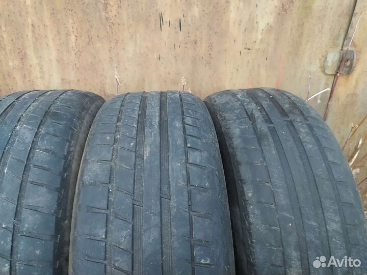 Kormoran Road Performance 215/60 R16