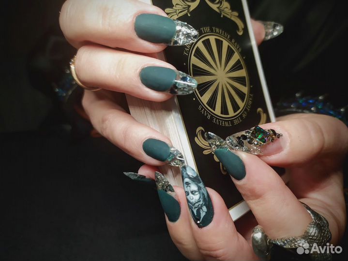 Маникюр для ведьм