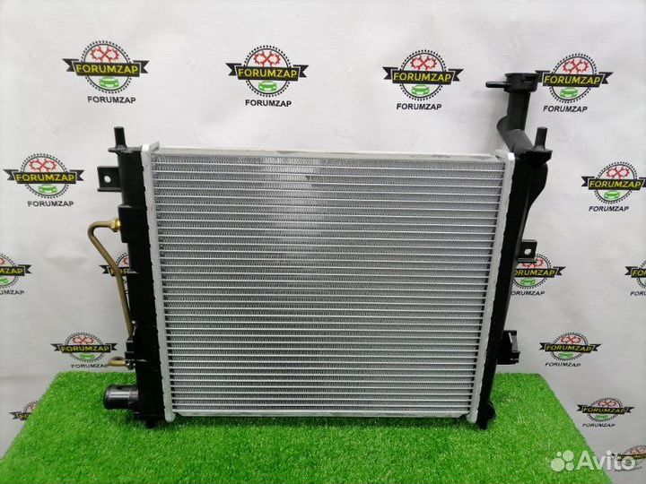 Радиатор охлаждения двигателя Kia Picanto TA