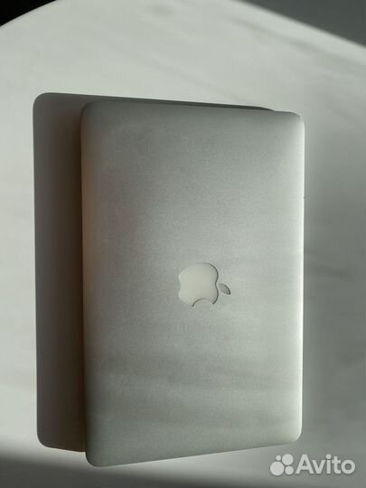 Apple MacBook Air 11 2014