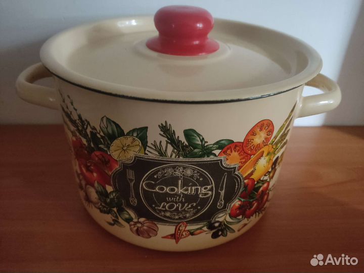 Кастрюли. 4 и 1 л. Новые