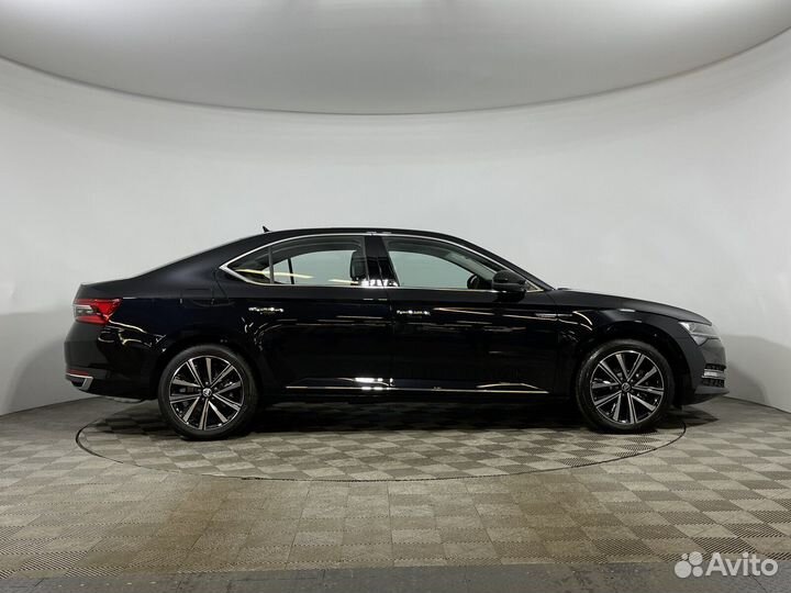 Skoda Superb 2.0 AMT, 2024