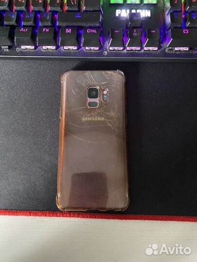 Samsung Galaxy S9, 4/64 ГБ