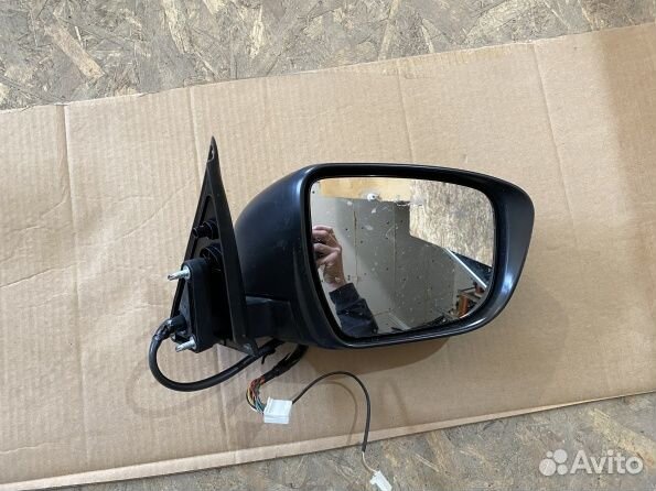 Зеркало правое Nissan Juke 2018