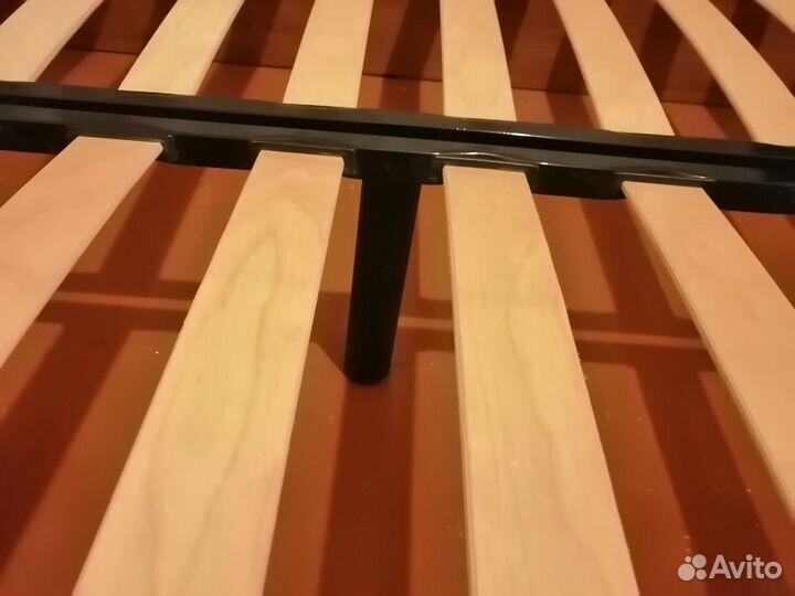 Кровать двуспальная с матрасом 160*200