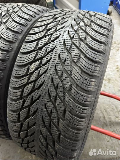 Nokian Tyres Hakkapeliitta R3 SUV 275/45 R21 и 315/40 R21