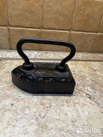 Утюг чугунный старинный