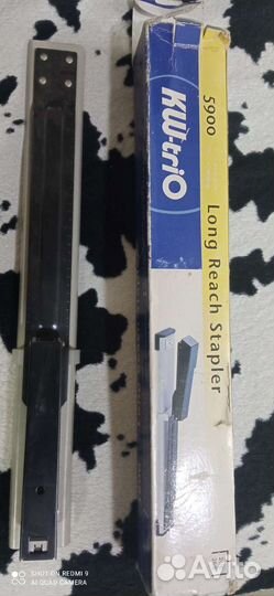 Степлер-брошюровщик