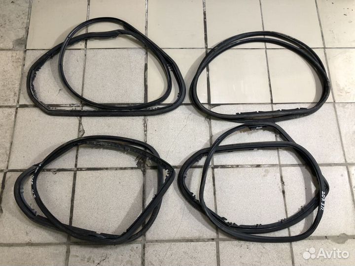 Уплотнительная резинка Audi A6 C6