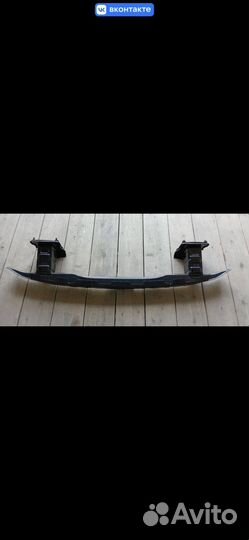 Усилитель бампера Mercedes Benz ML 350