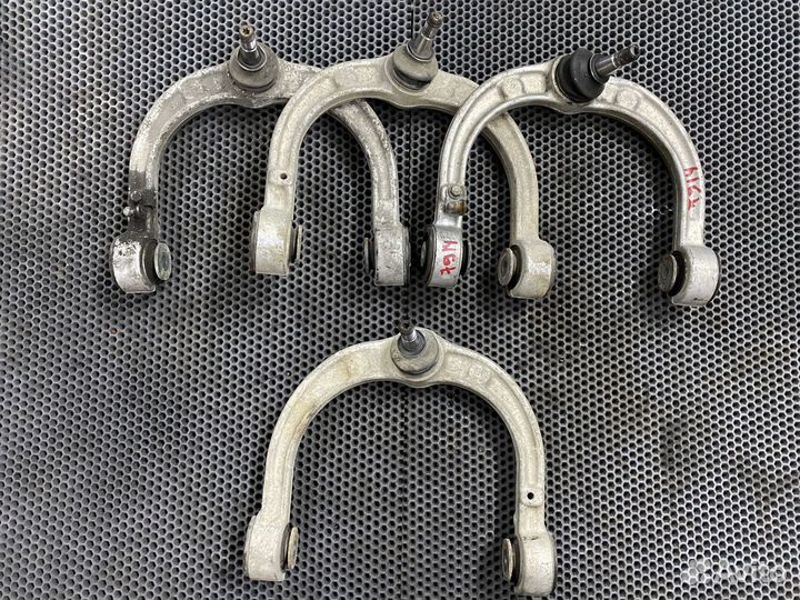 Рычаг передний верхний мерседес ML GL 164 R251