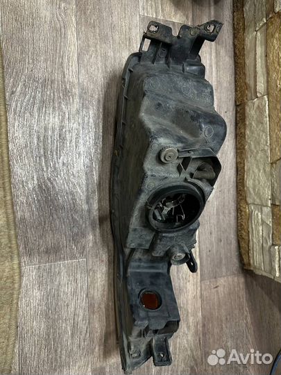 Фара левая mitsubishi galant 8