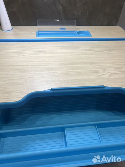 Растущая парта и стул FunDesk