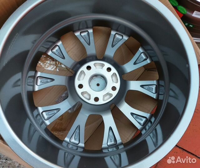 Литые диски LA Skoda Crater R18