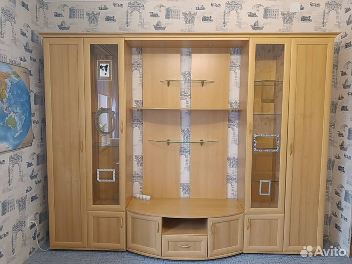 Стенка в гостиную бу