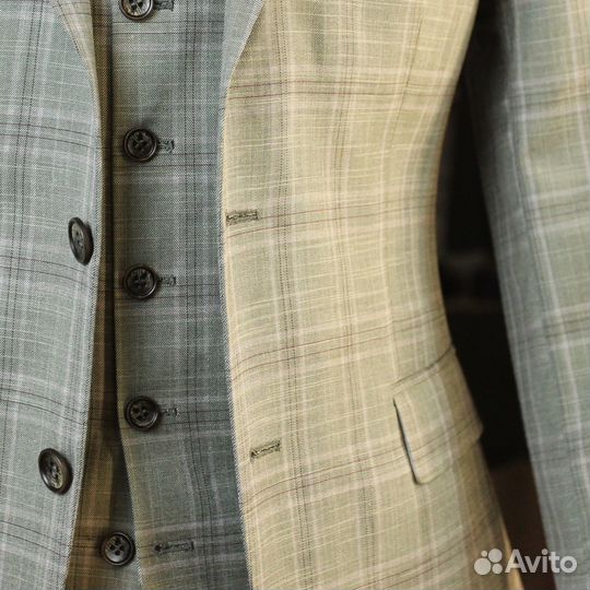 Мужской костюм (Пиджак, жилет, брюки)