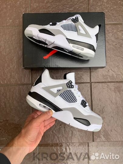 Nike Air Jordan 4