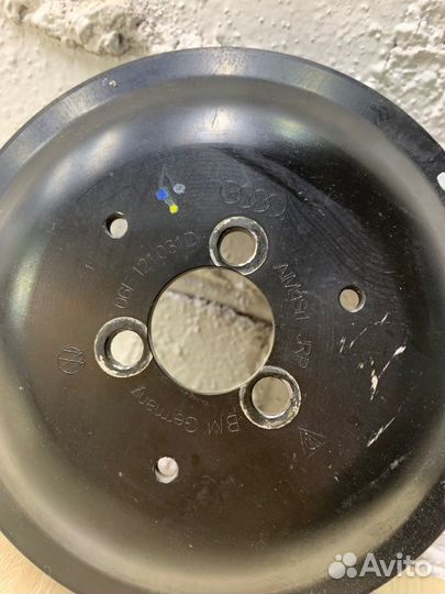 Шкив помпы Audi A7 4G cgwd 2012