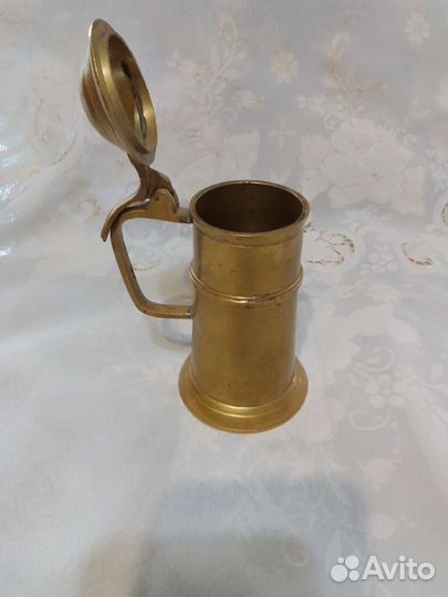 Сосуд бронзовый