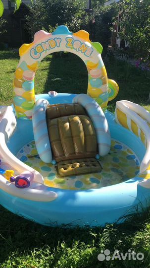 Детский бассейн