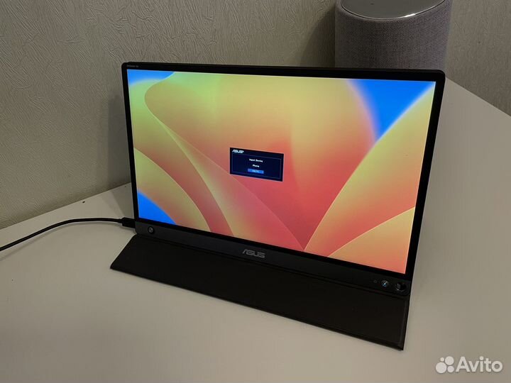 Портативный монитор Asus ZenScreen MB16AHP