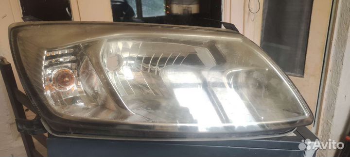 Фара правая granta 1