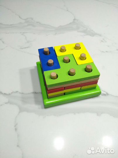 Развивающая деревянная игрушка для малышей