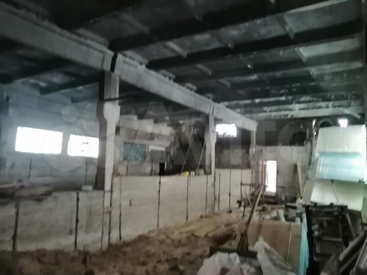 Здание, 379 м²