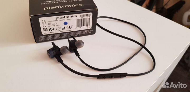 Bluetooth наушники Plantronics Backbeat GO 3