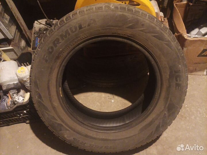 Pirelli Formula Ice 215/65 R16
